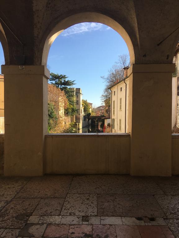 Domus Nova Residenza Il B&B Mantova Bagian luar foto