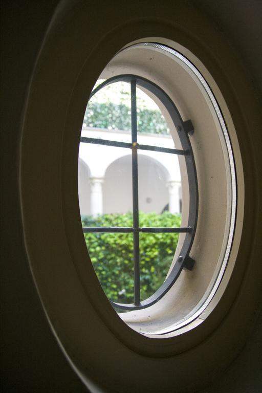Domus Nova Residenza Il B&B Mantova Bagian luar foto