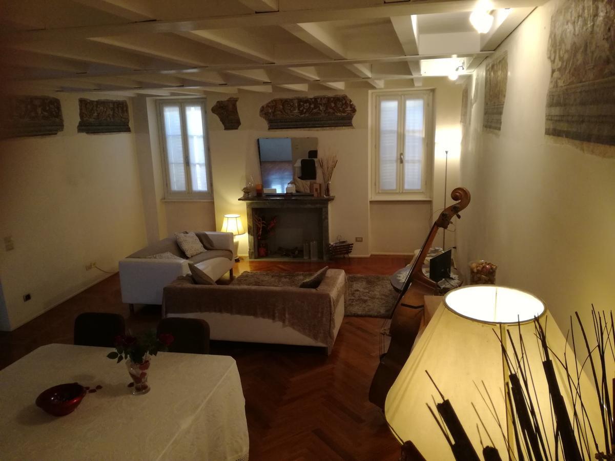 Domus Nova Residenza Il B&B Mantova Bagian luar foto