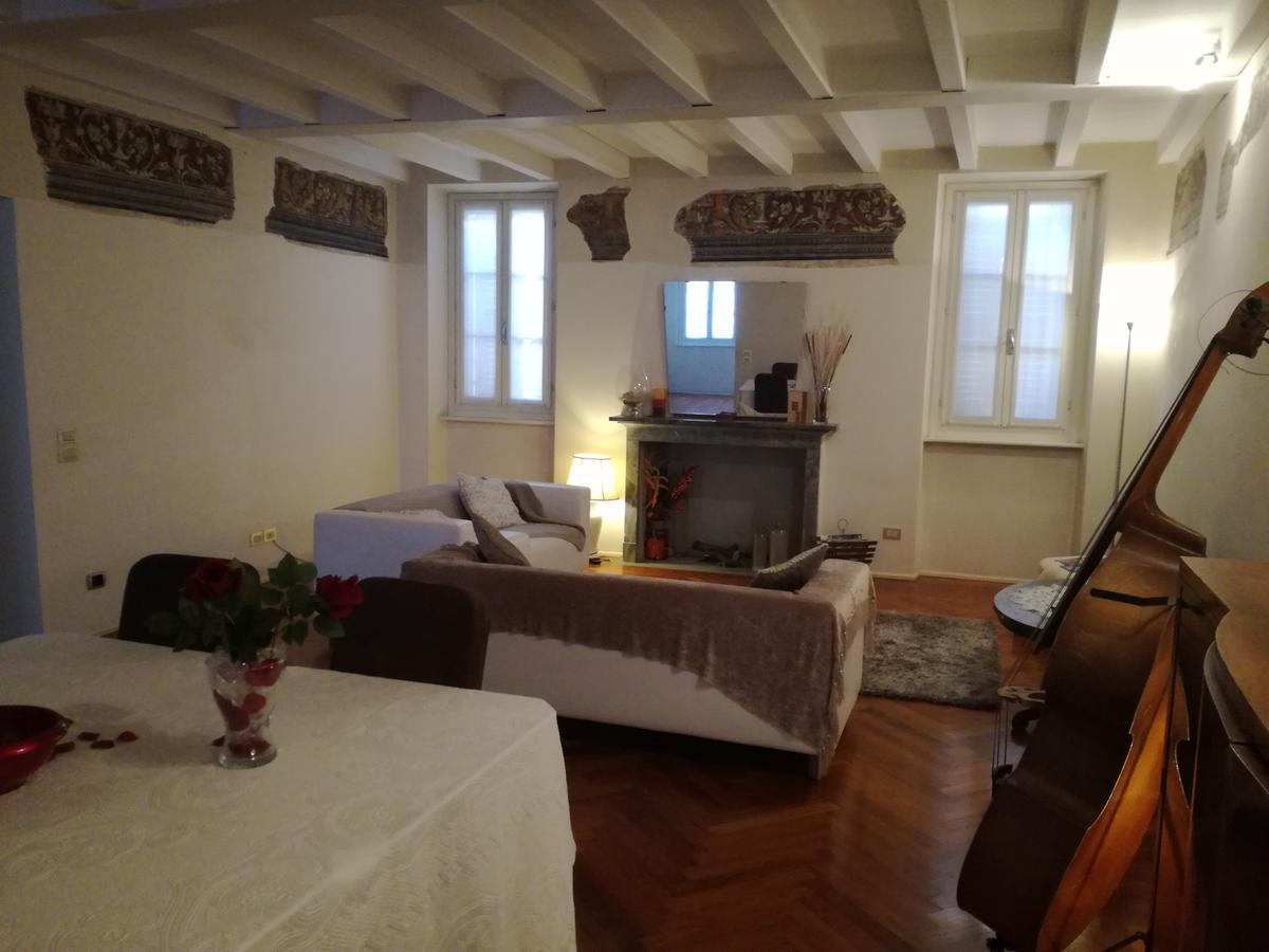 Domus Nova Residenza Il B&B Mantova Bagian luar foto