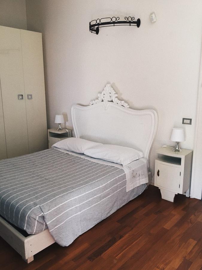 Domus Nova Residenza Il B&B Mantova Bagian luar foto